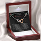 To My Amazing Niece - Merry Christmas - Interlocking Hearts Necklace