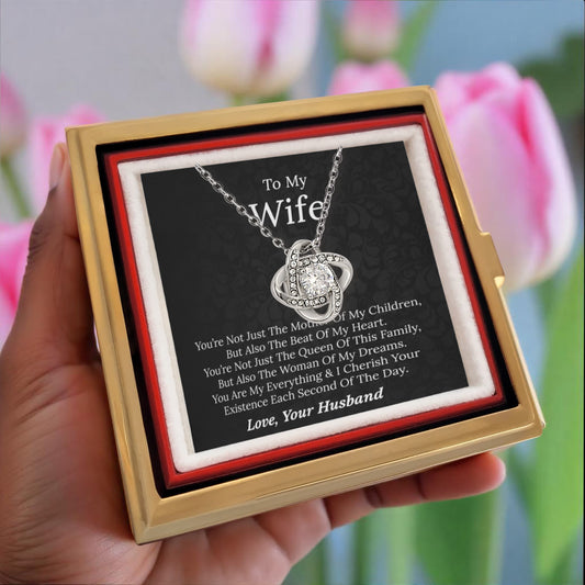 To My Wife - You Are My Everything - Love Knot Necklace With Rotating Rose Gift Box